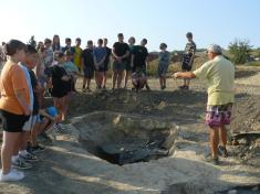 6. - 7. třída - Ukázka archeologického výzkumu v obci Nikolčice